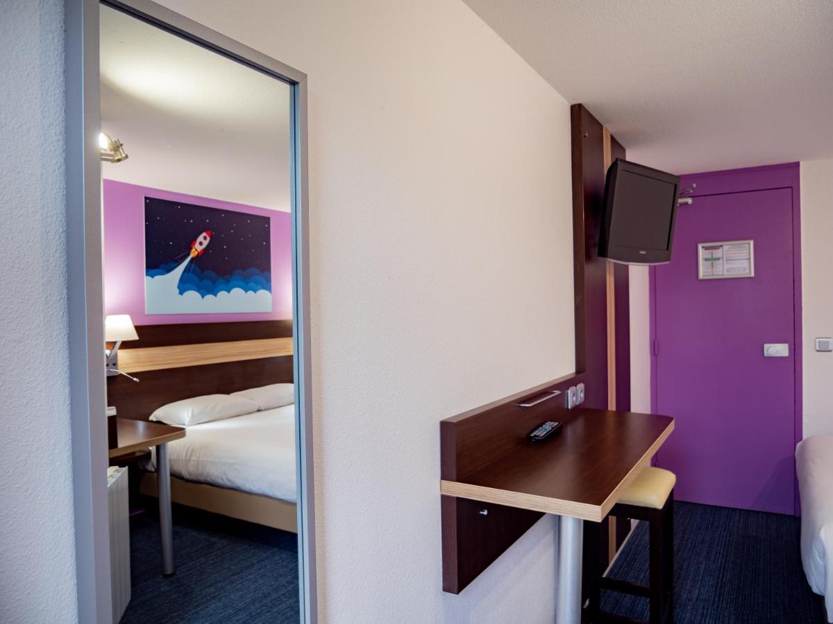 Contact Hotel Restaurant La Chaumiere Entre Orgeval Et Flins A13 Sortie 8 Les Mureaux Zewnętrze zdjęcie