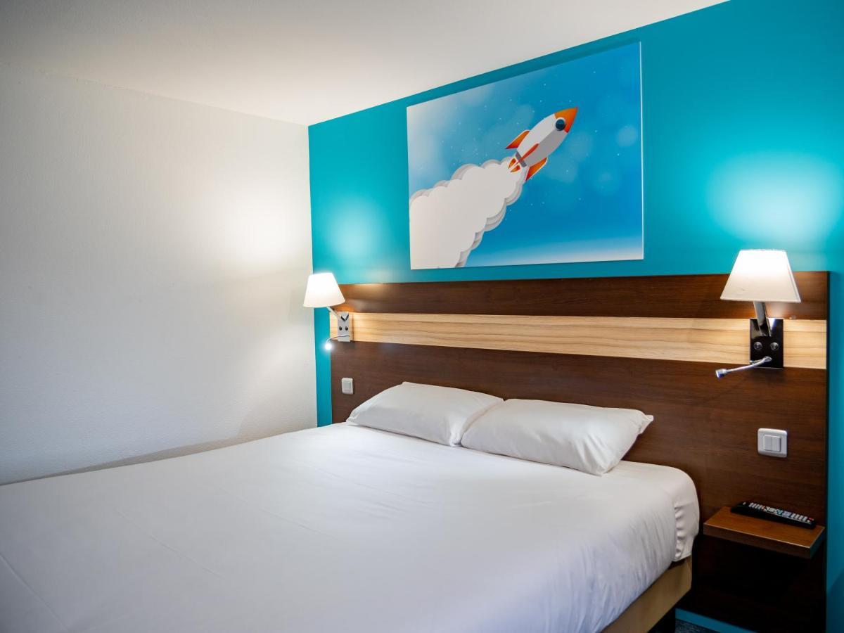 Contact Hotel Restaurant La Chaumiere Entre Orgeval Et Flins A13 Sortie 8 Les Mureaux Zewnętrze zdjęcie