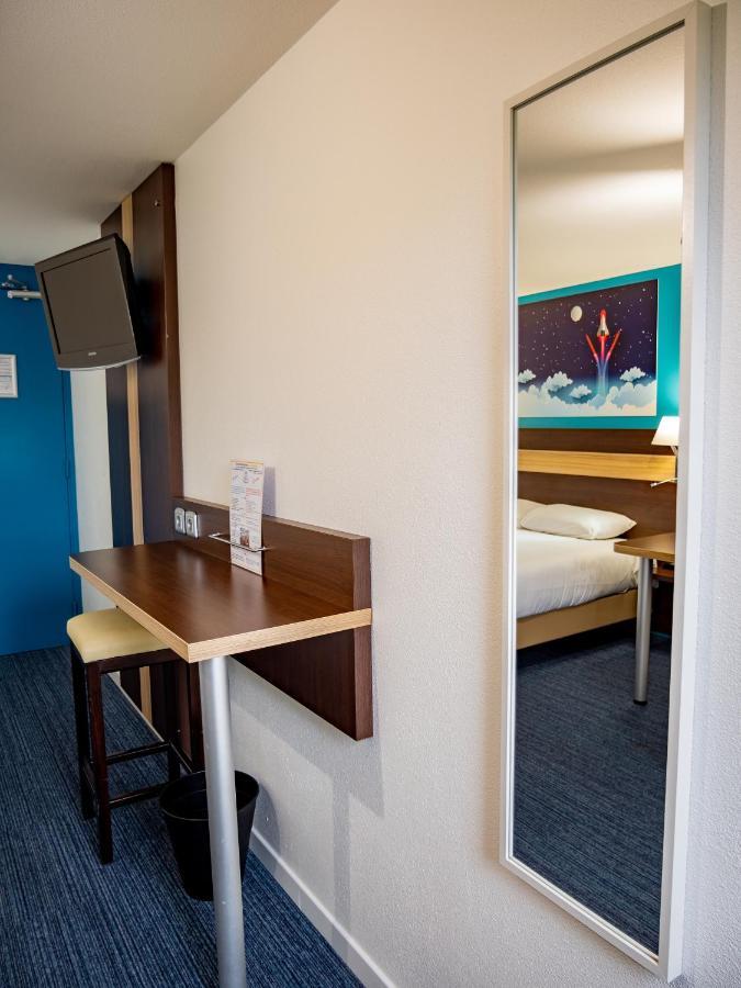 Contact Hotel Restaurant La Chaumiere Entre Orgeval Et Flins A13 Sortie 8 Les Mureaux Zewnętrze zdjęcie